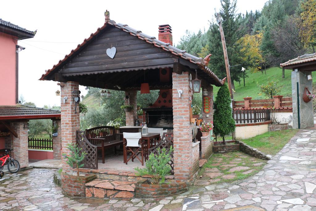 Traditional Guesthouse Tríkala Esterno foto